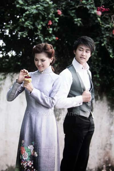 "Lý Công Uẩn" bất ngờ cưới vợ ảnh 33