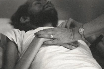 Bức ảnh làm thay đổi “bộ mặt” của AIDS ảnh 2