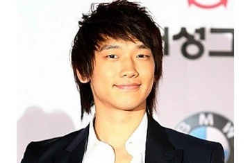 Ca sĩ Rain bị cáo buộc liên quan vụ biển thủ quỹ công ty gần 2 tỷ won ảnh 1