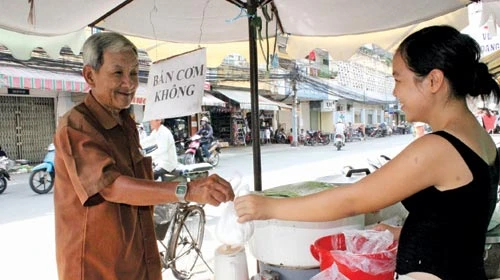 Bát cơm trắng lòng ảnh 2 Bát cơm trắng lòng ảnh 2