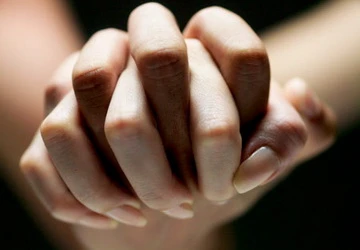 Lấy vợ xấu... lợi chi? ảnh 1