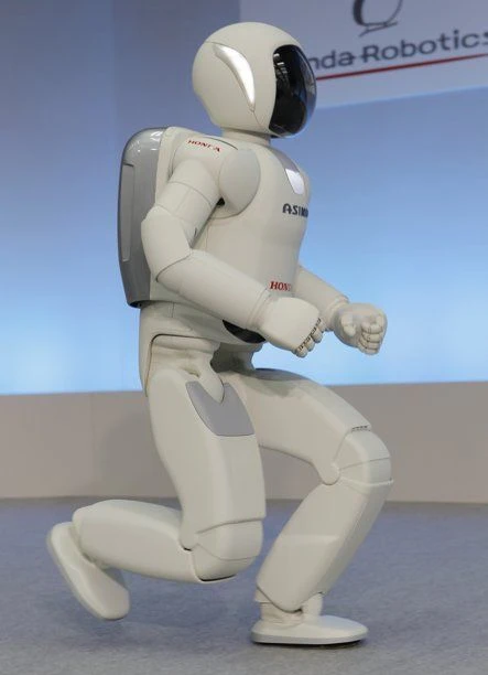 Nhật Bản trình làng người máy Asimo với nhiều “chiêu trò” mới ảnh 1