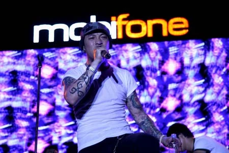 Chùm ảnh RockStorm 2010 tại TP.HCM ảnh 12