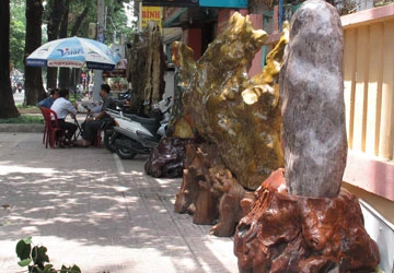 “Muốn lượm cục đá cũng phải trình, xin!?”: Cơ quan nào cấp phép cho xuể! ảnh 1 “Muốn lượm cục đá cũng phải trình, xin!?”: Cơ quan nào cấp phép cho xuể! ảnh 1