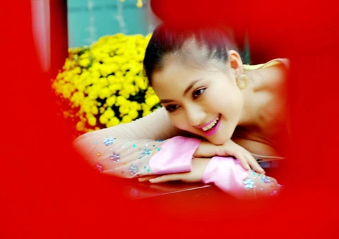 Kiều nữ Ngọc Lan cười ảnh 10