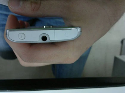 Loạt hình ảnh của Nokia E6-00 ảnh 5