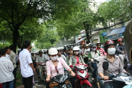 Đề môn Hóa nhẹ nhàng hơn Toán, Lý ảnh 16