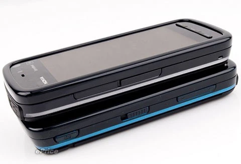 Đây là di động có loa ngoài lớn.