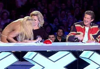 Thí sinh của Britain’s Got Talent gây choáng vì bắt chước Britney ảnh 3