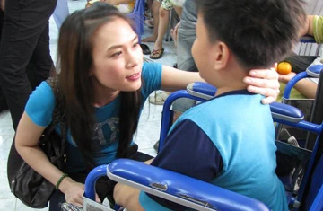 Quỹ từ thiện Mỹ Tâm đem xuân đến với bà con nghèo tại Cần Thơ ảnh 1