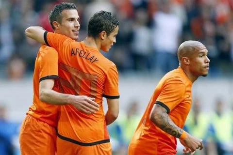 Chén sành và chén kiểu ảnh 1