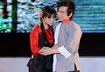 Đan Trường song ca cùng Phi Nhung ảnh 1