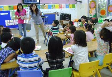 Tiếng Anh mầm non: Tự phát là dao hai lưỡi ảnh 1