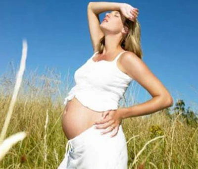 Bà bầu nghén đất, thèm sex ảnh 1