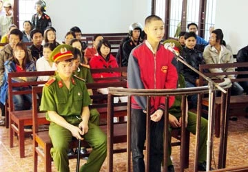 Tử hình kẻ giết người, đốt nhà ảnh 1