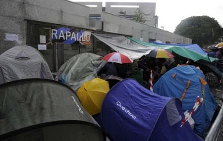 Mourinho bất ngờ tặng quà cho fan Inter ảnh 9