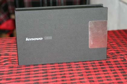 Điện thoại "độc" màn hình màu trong suốt ở Việt Nam ảnh 2