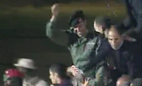 Con trai Gadhafi bị đồn “đã chết” xuất hiện trên truyền hình ảnh 1