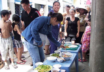 Những “bà tám” trị bạo lực gia đình ảnh 1