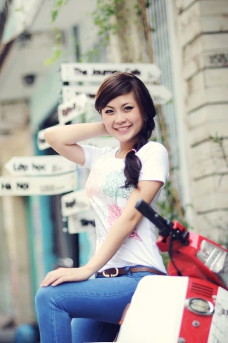 Diễm My 9x và Diễm Trang khỏe khoắn ảnh 6