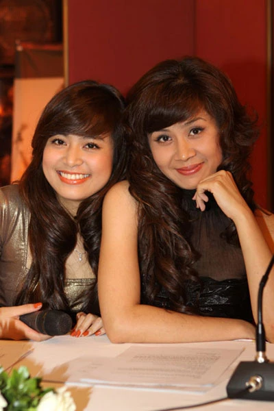 Cận cảnh Hoàng Thùy Linh ngày “sinh con đầu lòng” ảnh 4