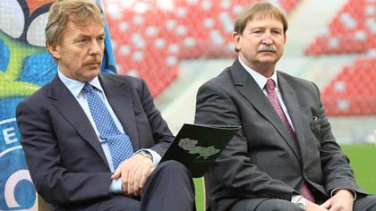 Mẫu vé EURO 2012 được thiết kế bởi một... bé gái ảnh 7