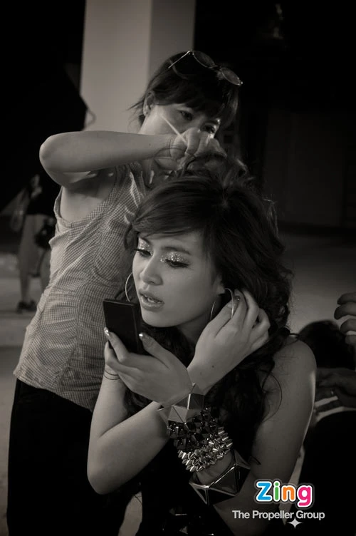 Ngắm Hoàng Thùy Linh gợi cảm trong "Nhịp đập giấc mơ" ảnh 2