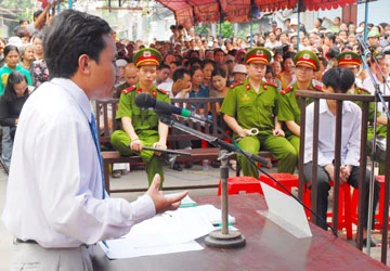 Đạo đức luật sư : Không để tiền chi phối nghề ảnh 1