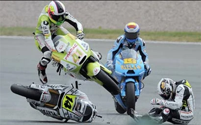 Dani Pedrosa thắng chặng MotoGP nhiều sự cố ảnh 2