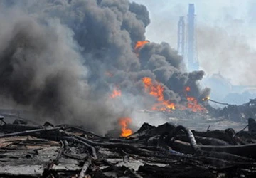 Nhật Bản dùng xe tăng khắc phục hậu quả động đất ảnh 1 Nhật Bản dùng xe tăng khắc phục hậu quả động đất ảnh 1