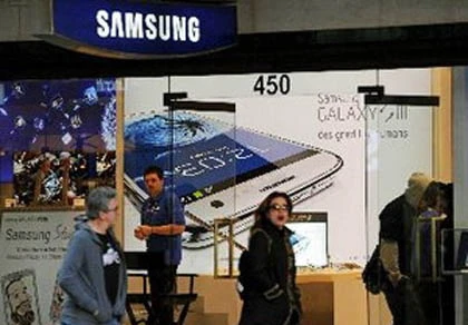 Samsung chi 900.000 USD để vận động hành lang ảnh 1