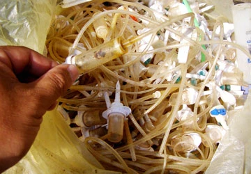 Kiểm tra điểm thu mua và tái chế rác thải y tế ảnh 1