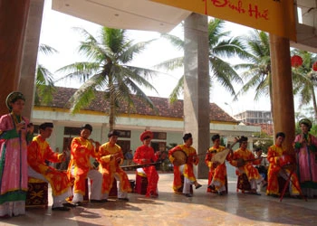 Nhã nhạc cung đình Huế, một trong những di sản văn hóa nhà Nguyễn để lại. Ảnh: Mạnh Đồng.
