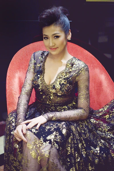 Dương Tú Anh khéo... khoe ảnh 6 Dương Tú Anh khéo... khoe ảnh 6