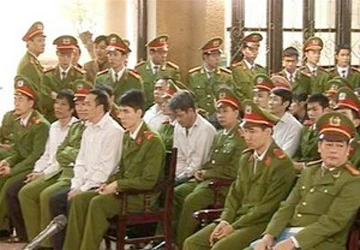 16 án tử hình và chung thân cho đường dây ma túy ảnh 1