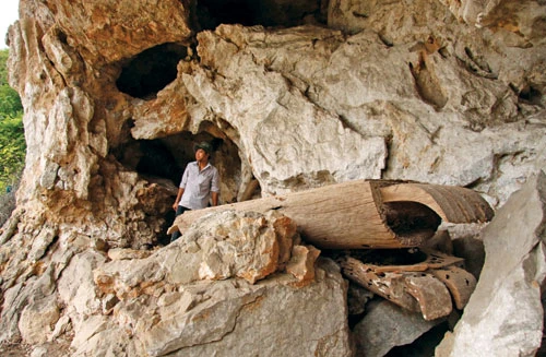 Bí ẩn quan tài cổ trên núi thiêng ảnh 2