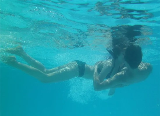 Minh Hằng, Bảo Anh diện bikini gợi cảm trên trường quay ảnh 5