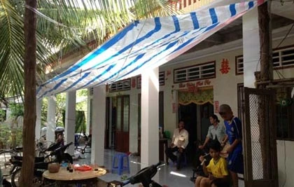 Trúng số bạc tỷ, ông thợ hồ khao cả làng ảnh 2