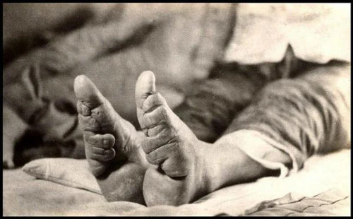 Rùng mình trước đôi giày sen Trung Quốc ảnh 4 Rùng mình trước đôi giày sen Trung Quốc ảnh 4