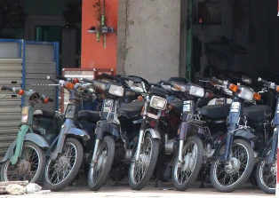 Chưa nên cấm xe máy cũ ảnh 1