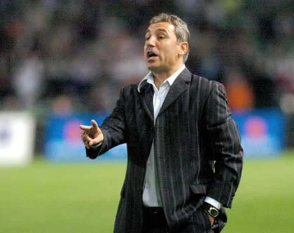 Việt Nam hết hy vọng: Hristo Stoichkov chọn Litex Lovech ảnh 1