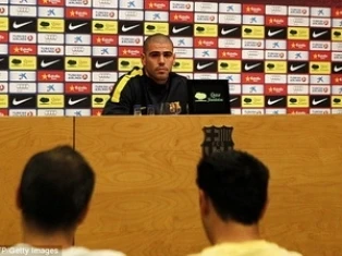 Victor Valdes giải thích lý do rời khỏi Barcelona ảnh 1