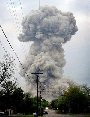 Nổ nhà máy phân bón ở bang Texas ảnh 2