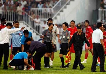 Loạn đả trên sân Pleiku: Ban kỷ luật vào cuộc ảnh 1