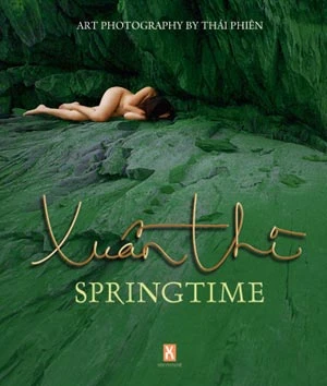Trang bìa tập sách "Xuân thì".