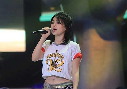 Giám khảo The Voice Trung Quốc bị đồn yêu thí sinh ảnh 1