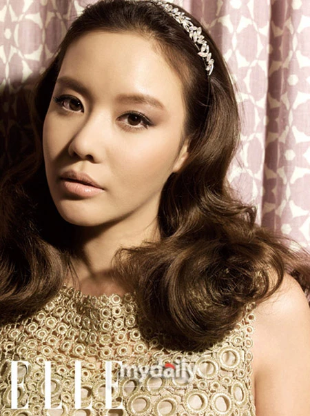 Kim Ah Joong muốn chụp ảnh nude trước khi sang “tuổi băm” ảnh 1