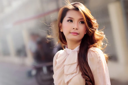 "Siêu vòng ba" Lan Hương đẹp cổ điển ảnh 4