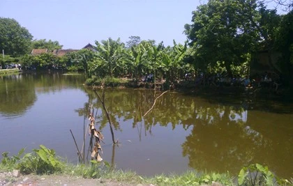 Khởi tố nữ sinh lớp 9 giết bạn, phi tang xác xuống ao ảnh 1