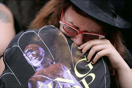 Vẫn ra album mới của Michael Jackson dù bị phản đối ảnh 2